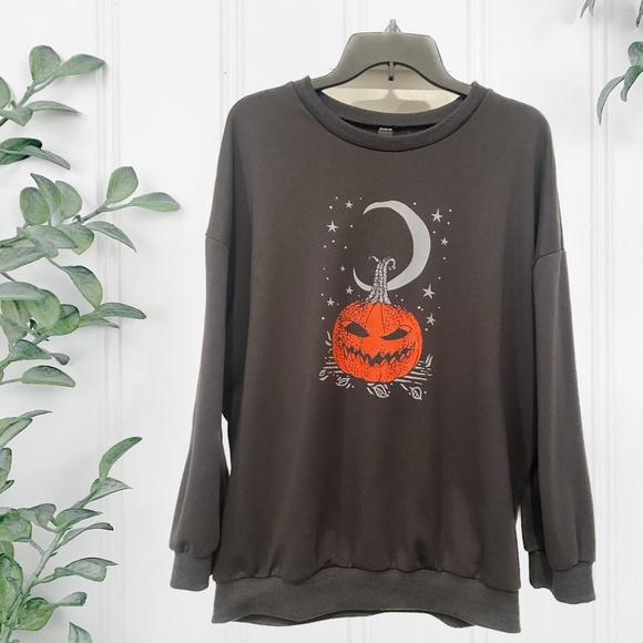 SHEIN Sweaters - SHEIN Oversized Black Halloween Sweatshirt